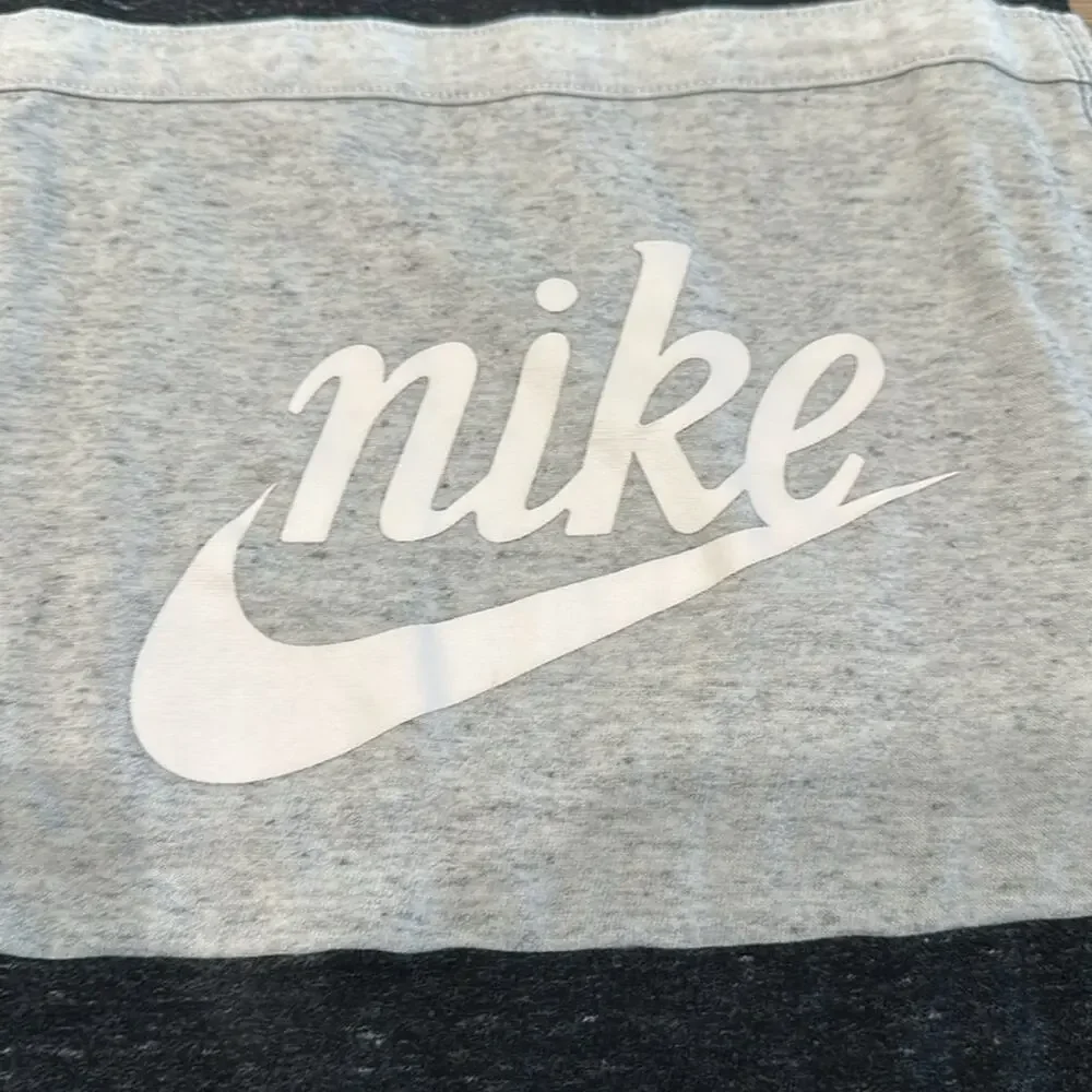 NIKE Gray Charcoal White‎ Sportswear Varsity Cropped Colorblock Tank Top Size XS